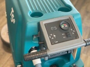 TENNANT T5e FLOOR SCRUBBER TENNANT T5e FLOOR SCRUBBER