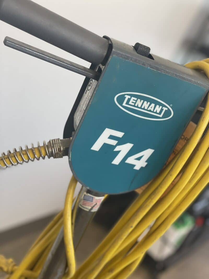 TENNANT F14 ORBITAL FLOOR MACHINE