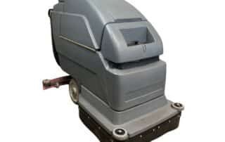 TENNANT NOBLES 2001 FLOOR SCRUBBER