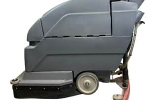 TENNANT NOBLES 2001 FLOOR SCRUBBER