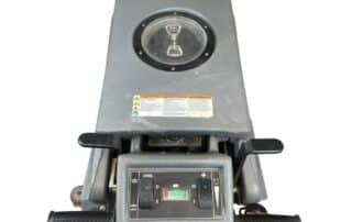 TENNANT NOBLES 2001 FLOOR SCRUBBER