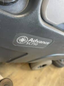 ADVANCE SC750 26D FLOOR SCRUBBER