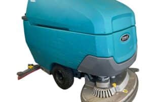 TENNANT T600E INDUSTRIAL FLOOR SCRUBBER